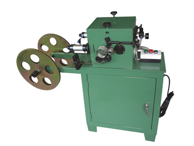 Molding Machine For Eyelet Packing