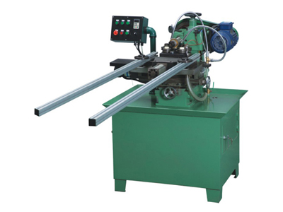 Kammprofile Pakning Machine